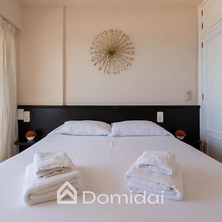 Apartment The Seaview - & Pool By Domidai